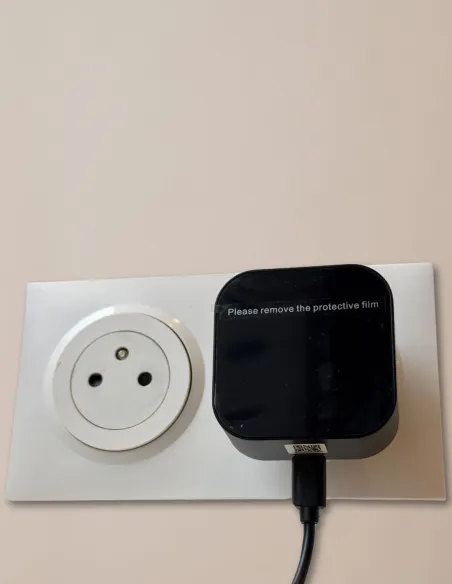 Chargeur avec caméra intégrée - Qualité Full HD avec vision à distance wifi