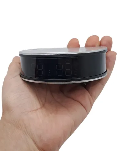 Caméra espion Wifi intégrée dans Réveil / Chargeur à induction